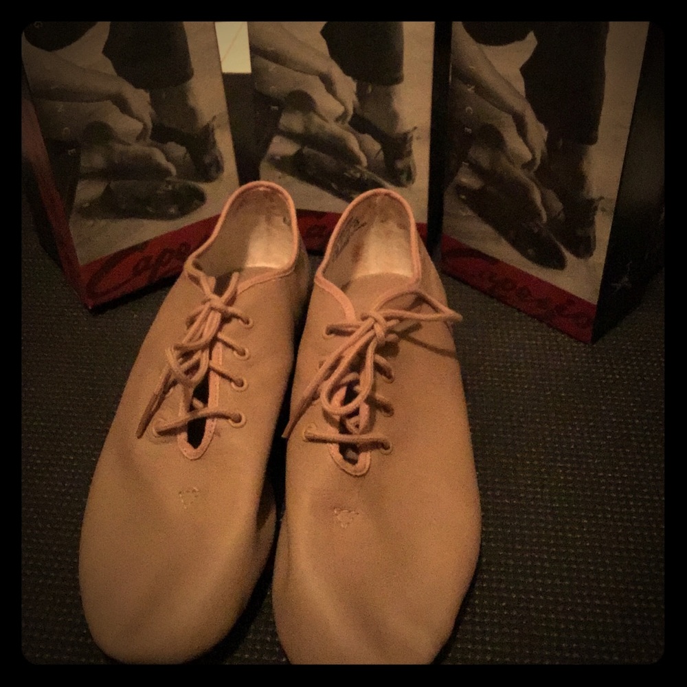 Children’s Tan Lace up Jazz Shoe